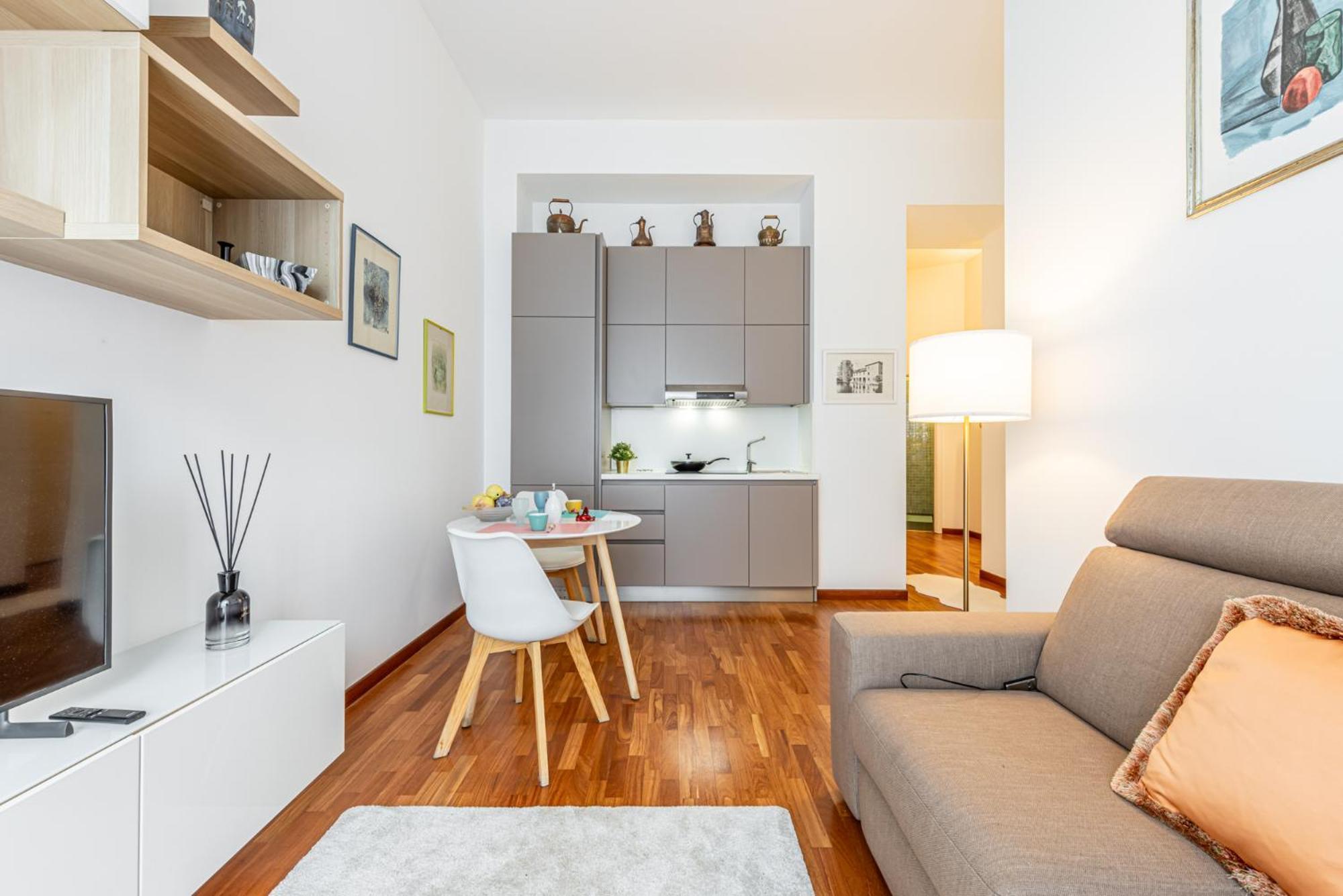 Luxury, Modern & Charming Near Station * Mailand